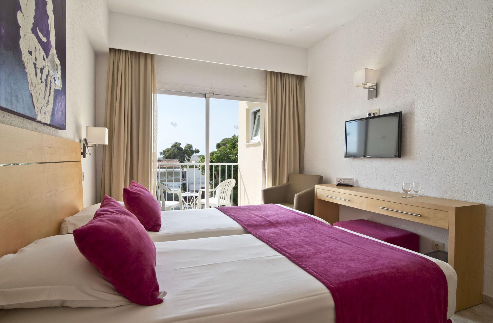 Hotel Capricho Кала Ратьяда Экстерьер фото