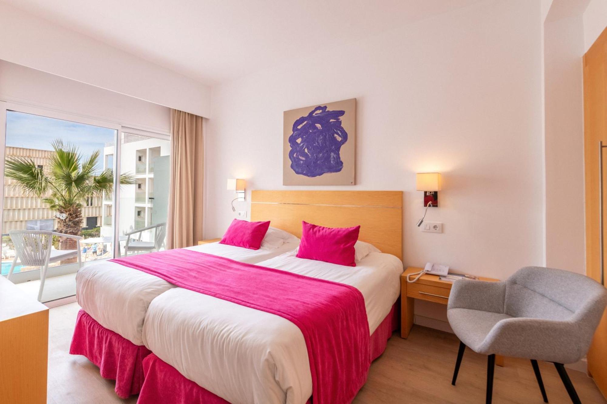 Hotel Capricho Кала Ратьяда Экстерьер фото