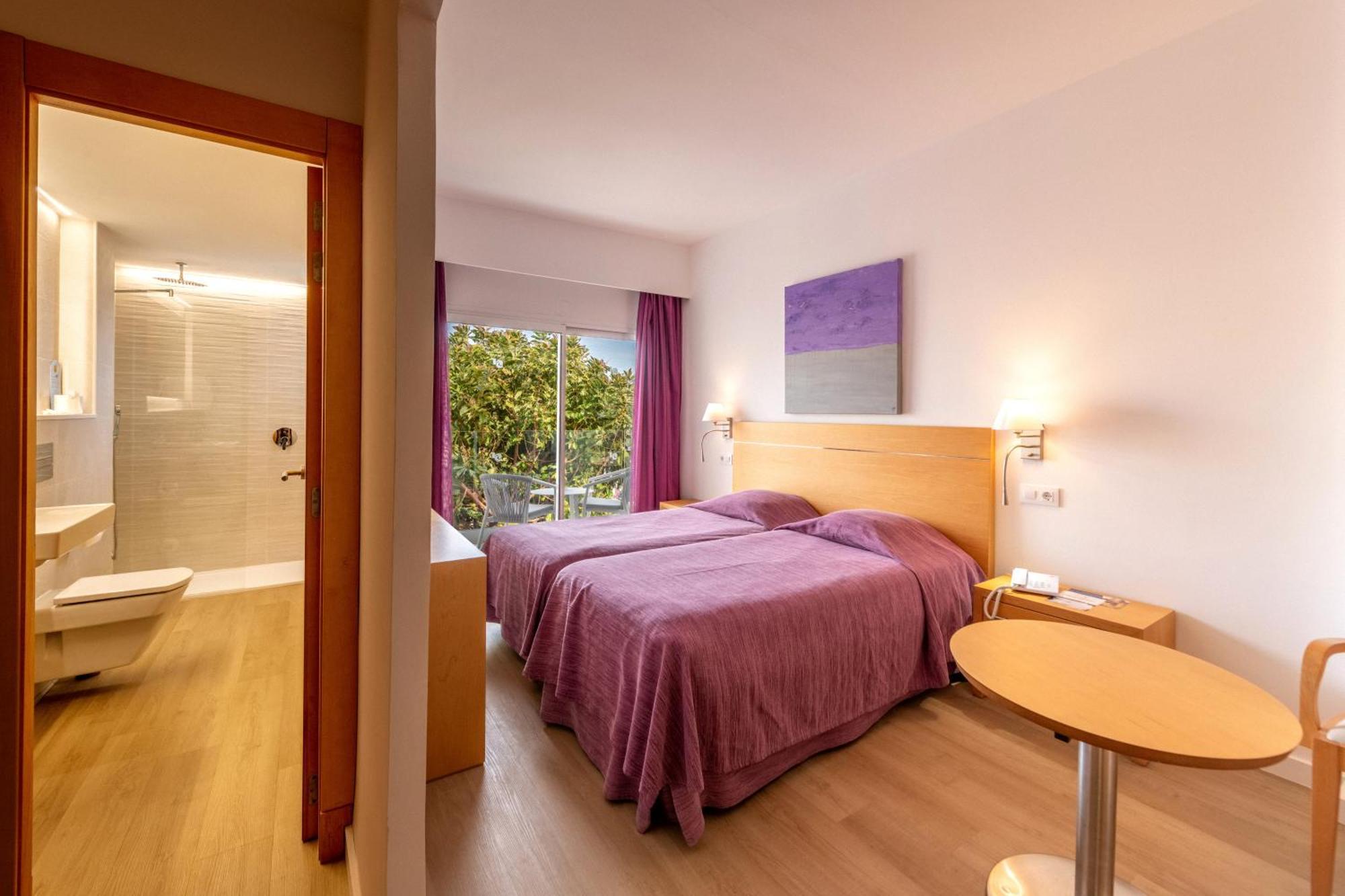 Hotel Capricho Кала Ратьяда Экстерьер фото